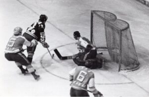 DP 0010 Autor Zdeněk Vacek Zdroj Archiv HC Dynamo Pardubice